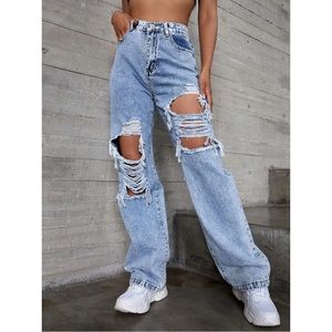 NWOT High Waisted Ripped Jeans